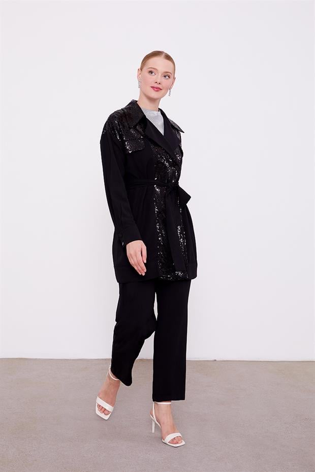 Siyah Payet İşlemeli Kuşak Bağlamalı Ceket Takım