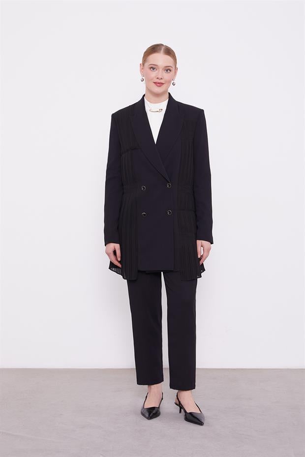 Siyah Plise Şifonlu Ceket Takım