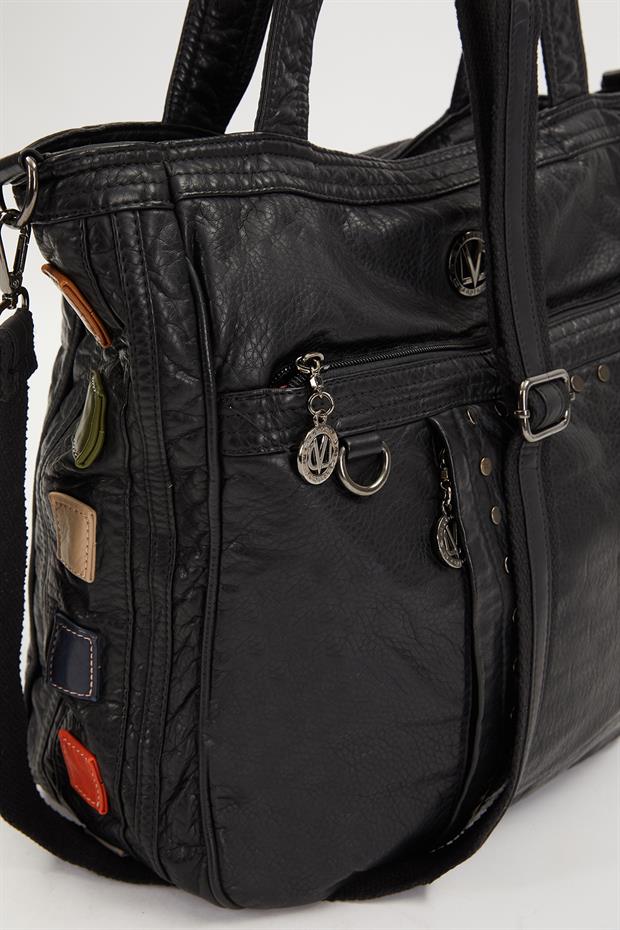 Siyah Renk Detaylı Omuz Çantası