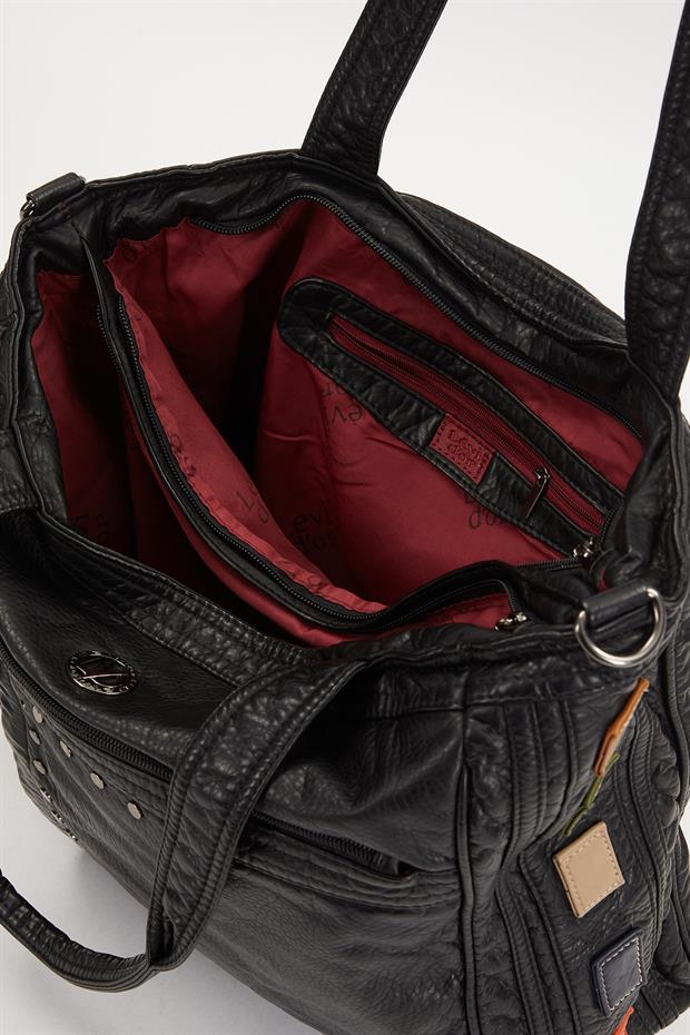 Siyah Renk Detaylı Omuz Çantası