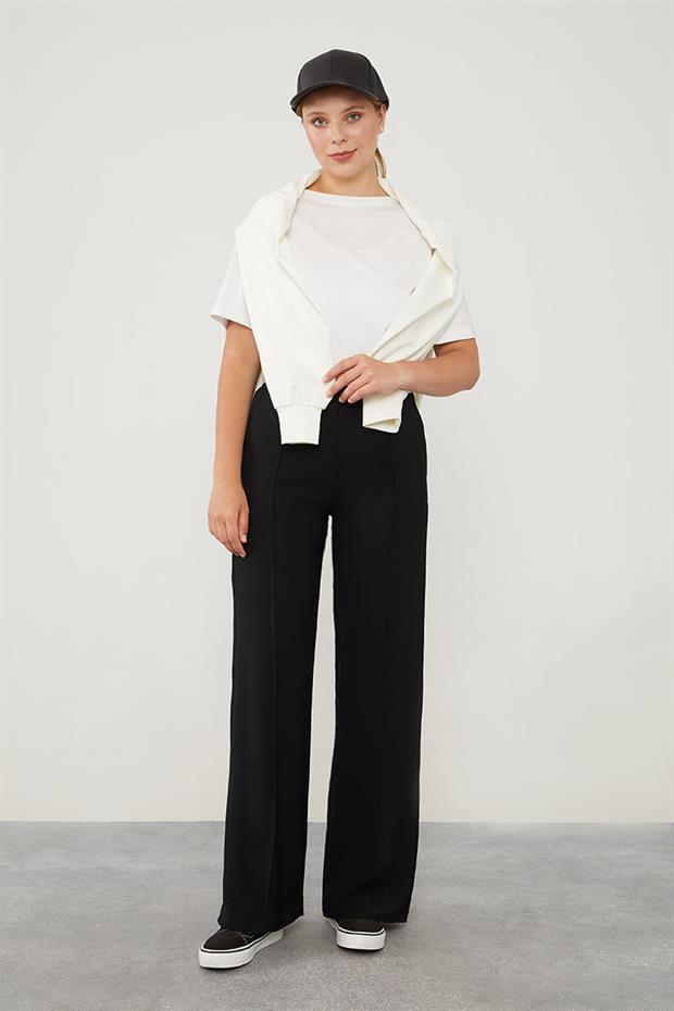 Siyah Şerit Detaylı Spor Pantolon