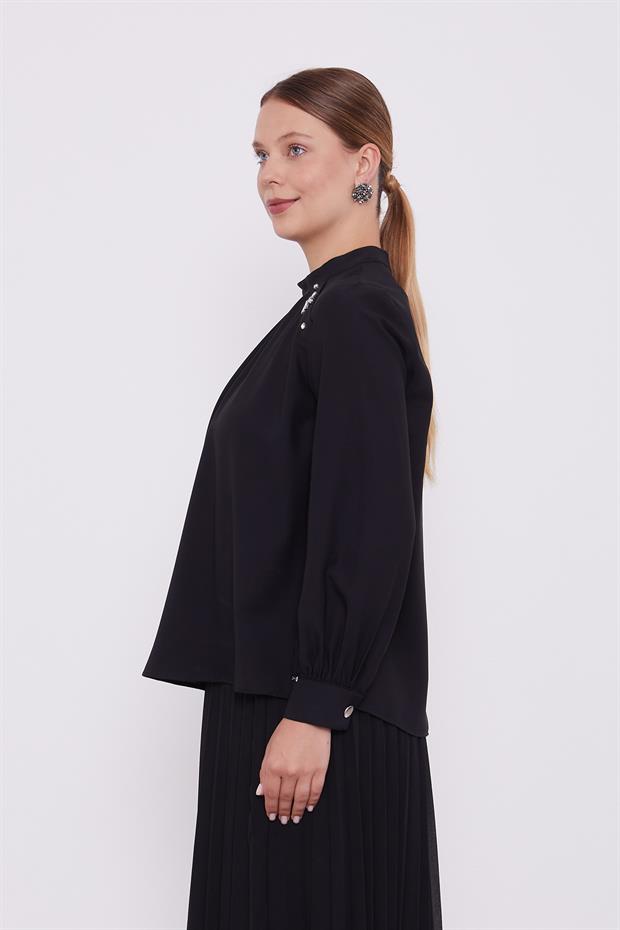 Siyah Taş İşlemeli Bluz