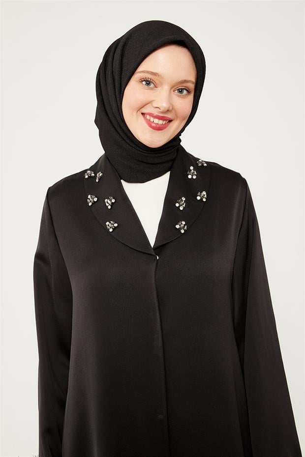 Siyah Tüy Detaylı Taş işlemeli Ferace