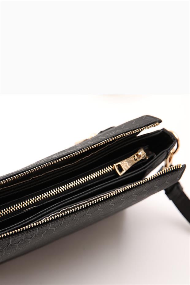 Siyah Yazı Baskılı Omuz Çantası