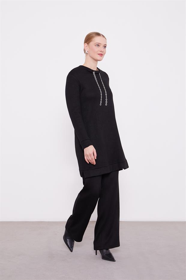 Siyah Zincir Detaylı İkili Takım