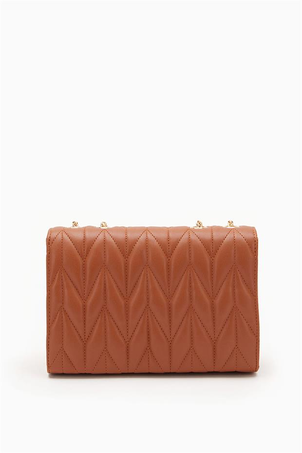 Taba Gold Zincirli Kapitone Omuz Çantası