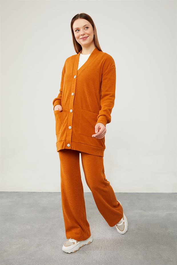 Tarçın Desenli Hırkalı Triko Takım