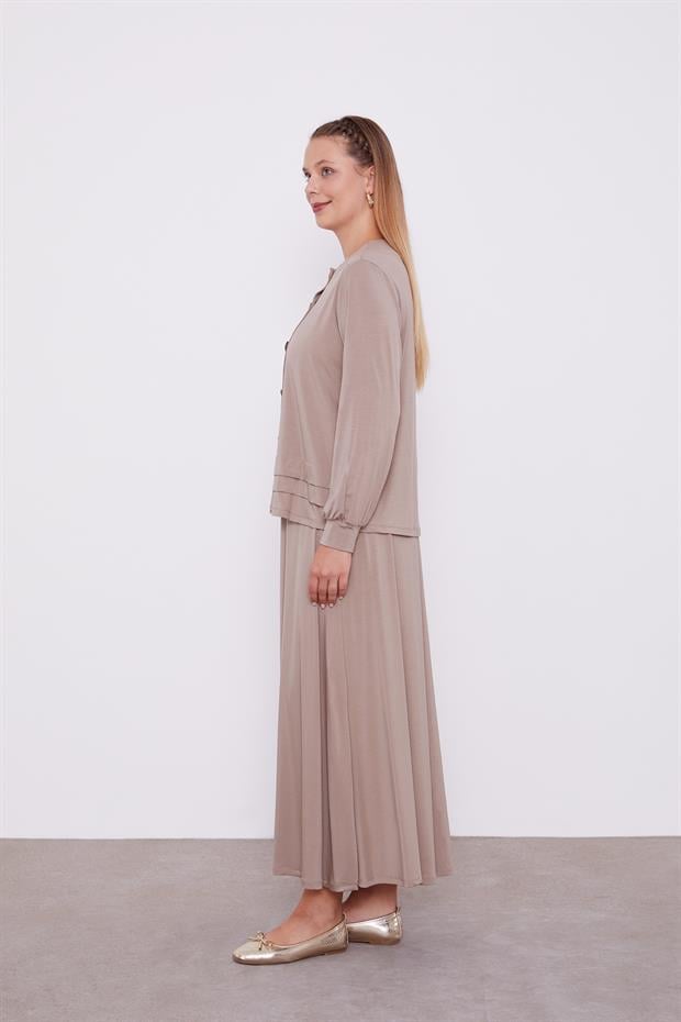 Taş Düğme Kapamalı Etekli Takım