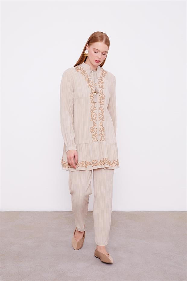 Taş Nakış Detaylı Takım