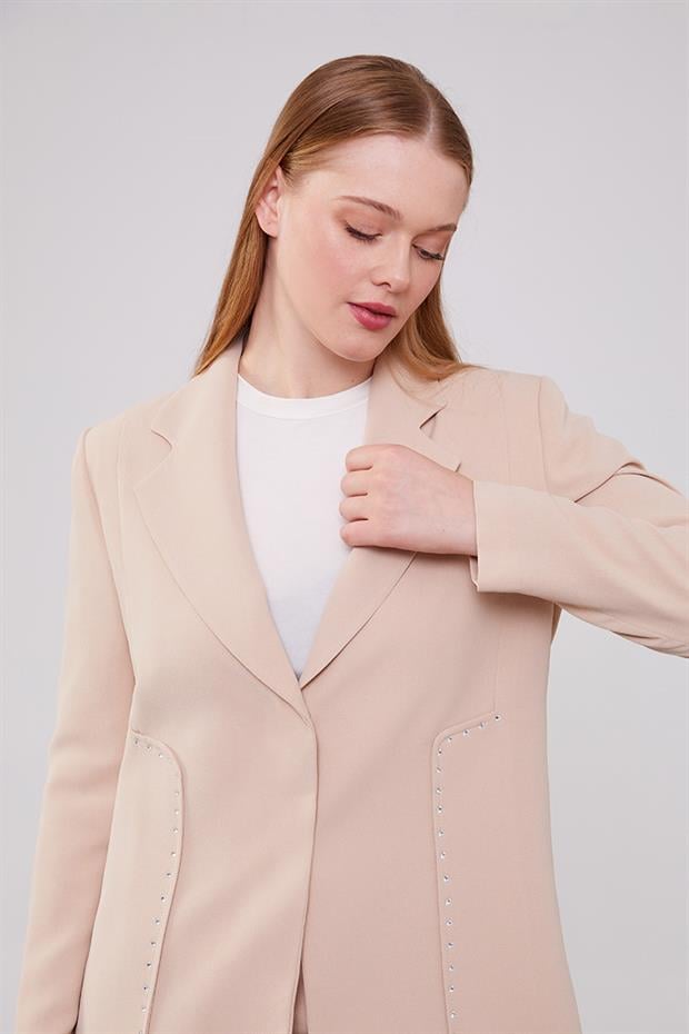 Taş Taş Detaylı Ceket Takım