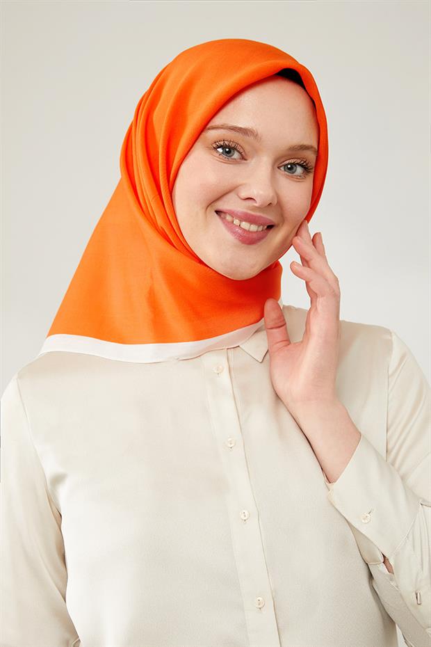 Turuncu Biye Renk Geçişli Prag Eşarp