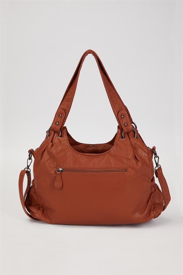 Turuncu Metal Zımba Detaylı Omuz Çantası