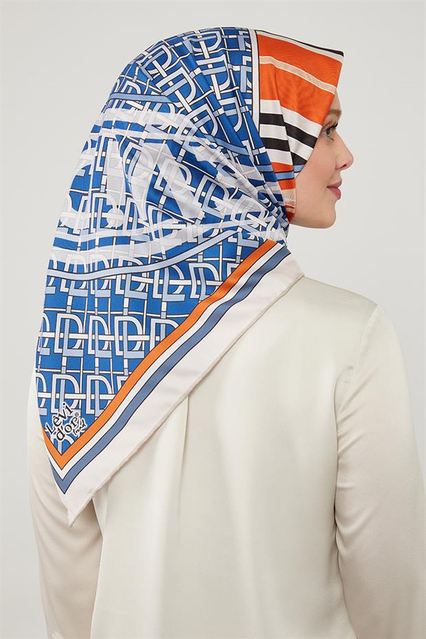 Turuncu Yazı Baskılı Trend Twill Eşarp