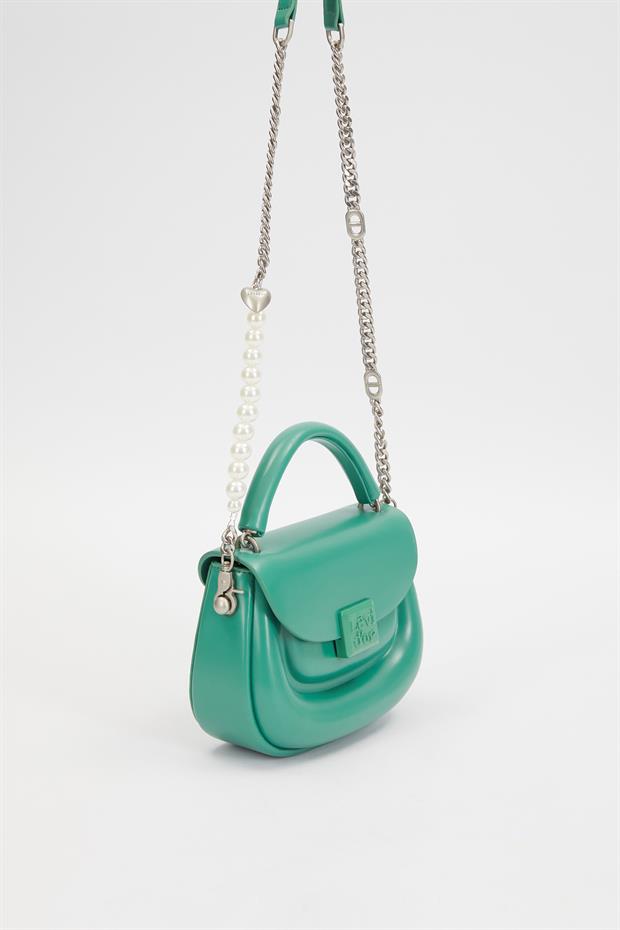 Yeşil Kalp Akseuarlı El Çantası