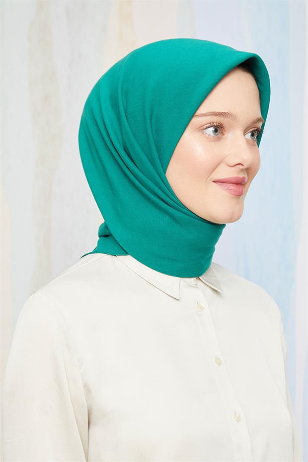 Yeşil Pamuk Cazz Kare Eşarp