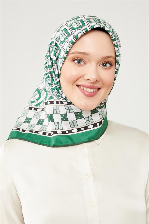 Zümrüt Yeşili LVD Baskılı Trend Twill Eşarp