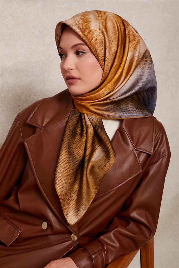 Lila Desenli Twill İpek Eşarp