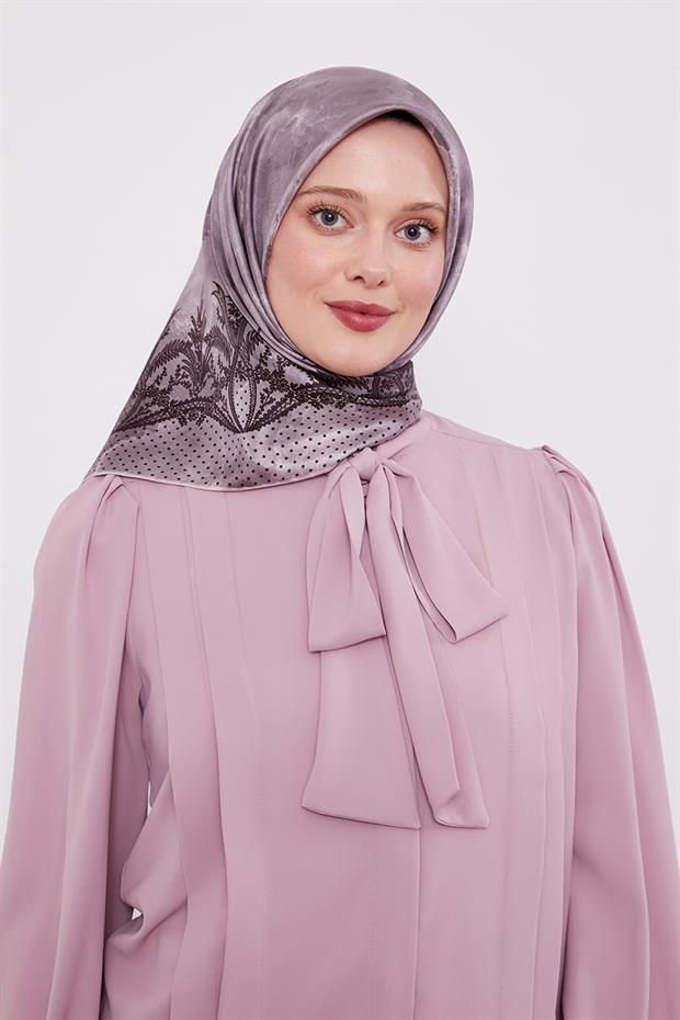 Lila Kenar Benekli Twill İpek Eşarp