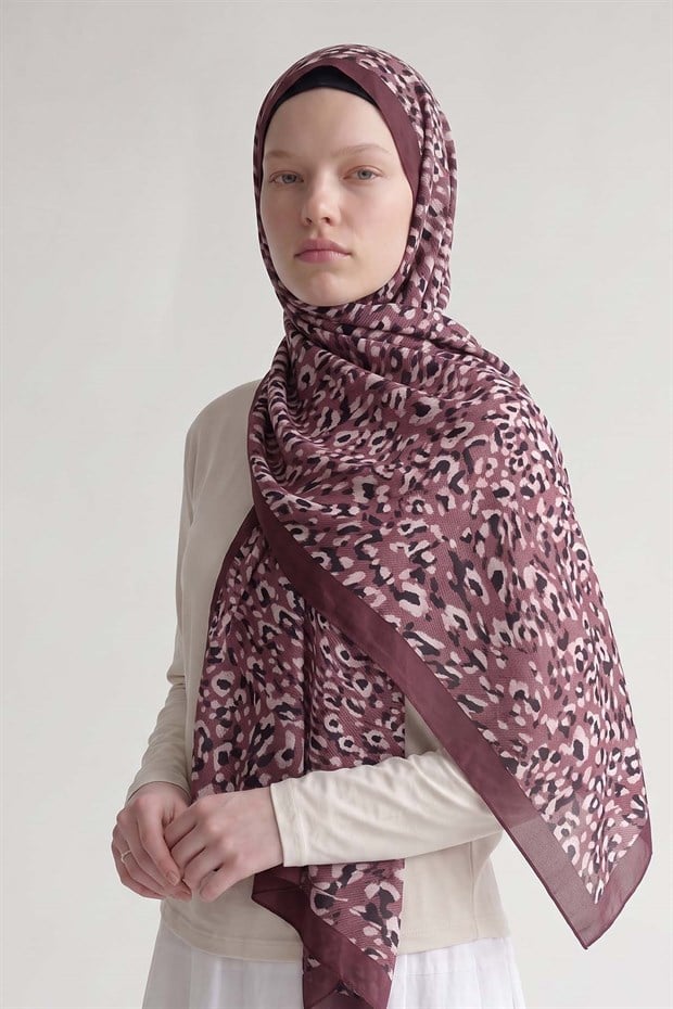 Lila Leopar Dokulu Sport Şal