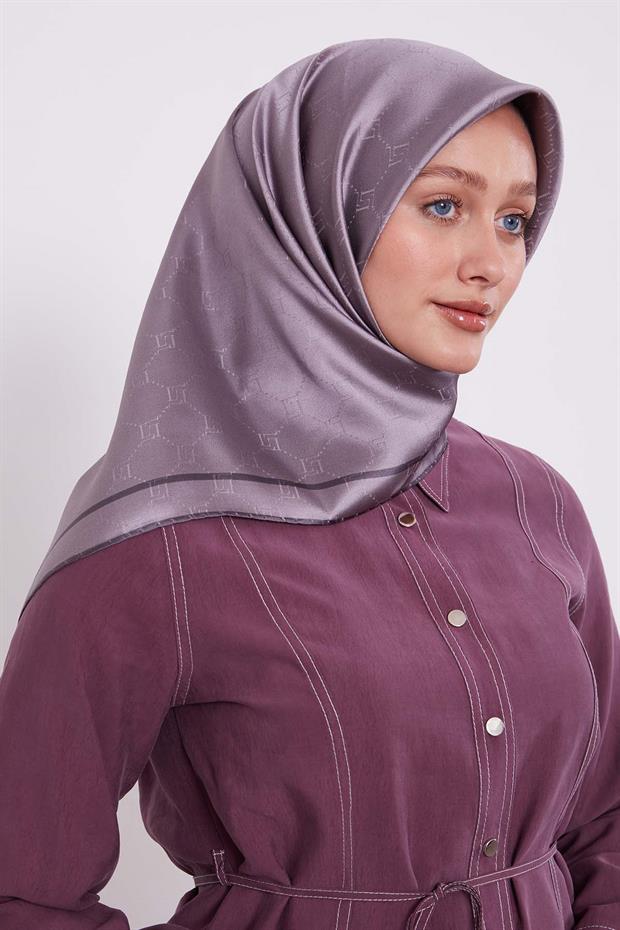 Lila Petek Desen Monogram İpek Eşarp