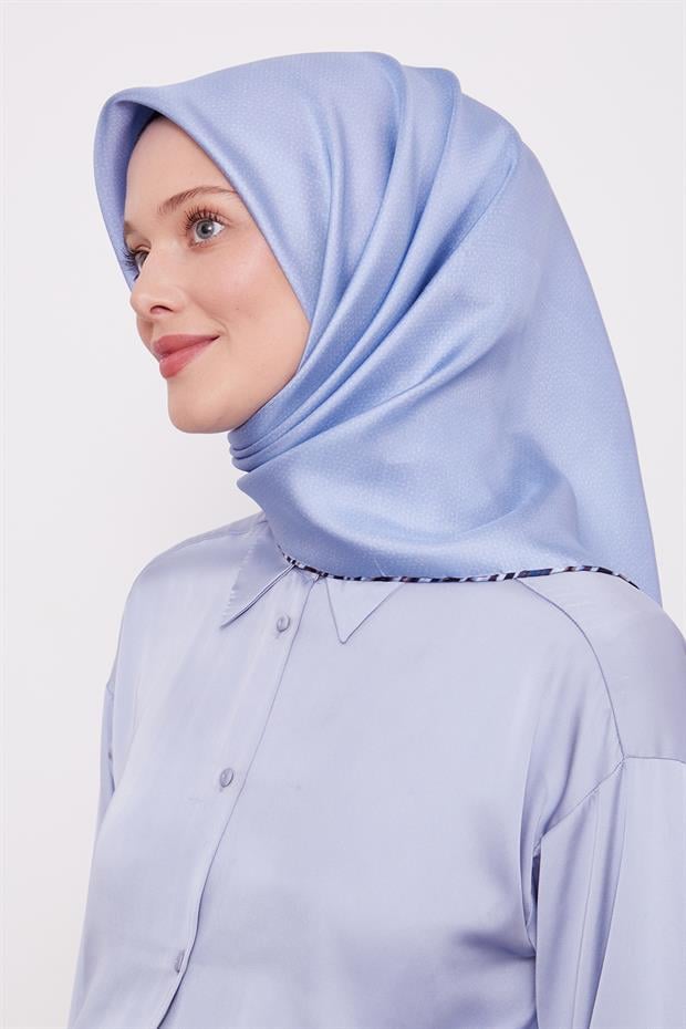 Mavi Benekli Twill İpek Eşarp