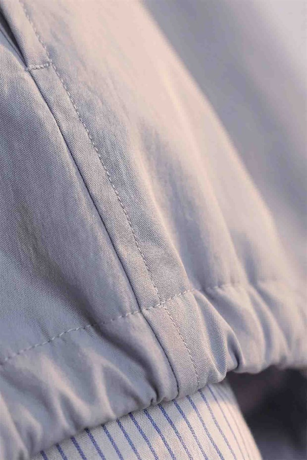 Mavi Bomber Görünümlü Dik Yaka Ceket