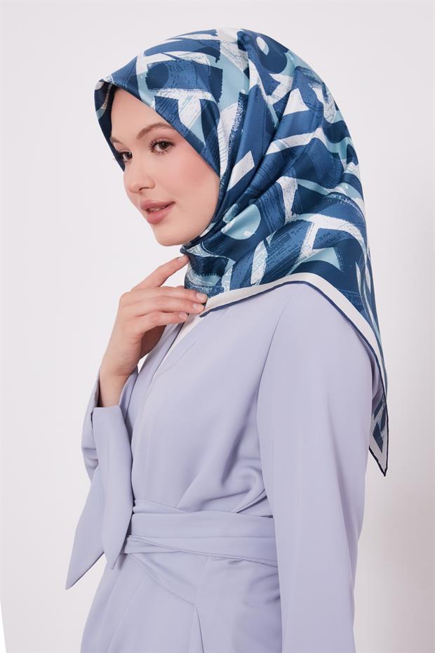 Mavi Harf Baskılı Twill İpek Eşarp