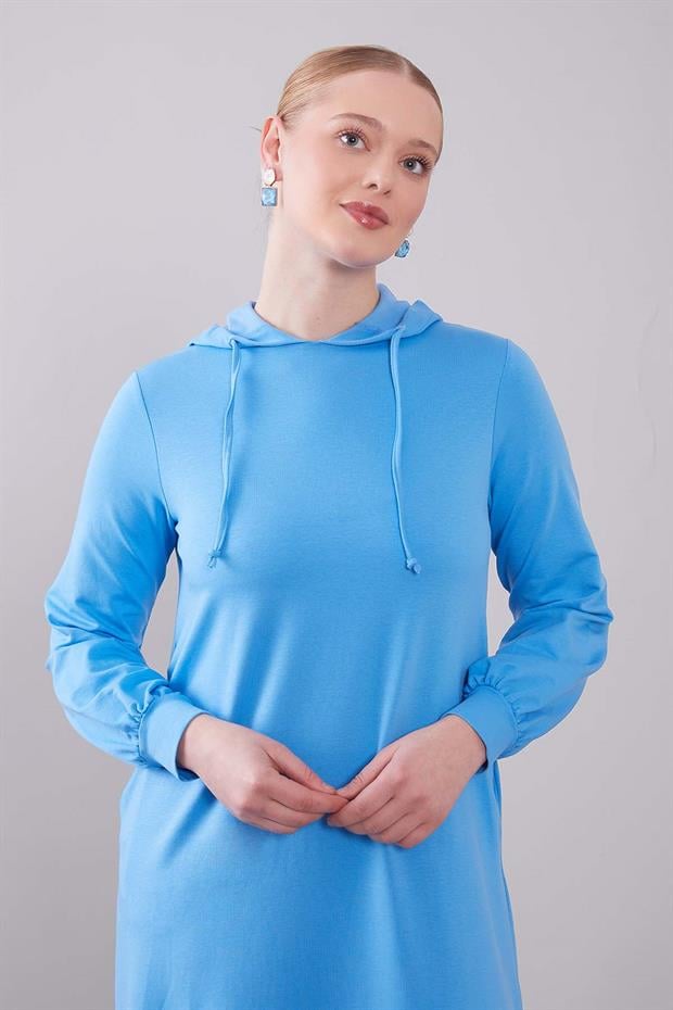 Mavi Kapuşonlu Gizli Cep Detaylı Elbise