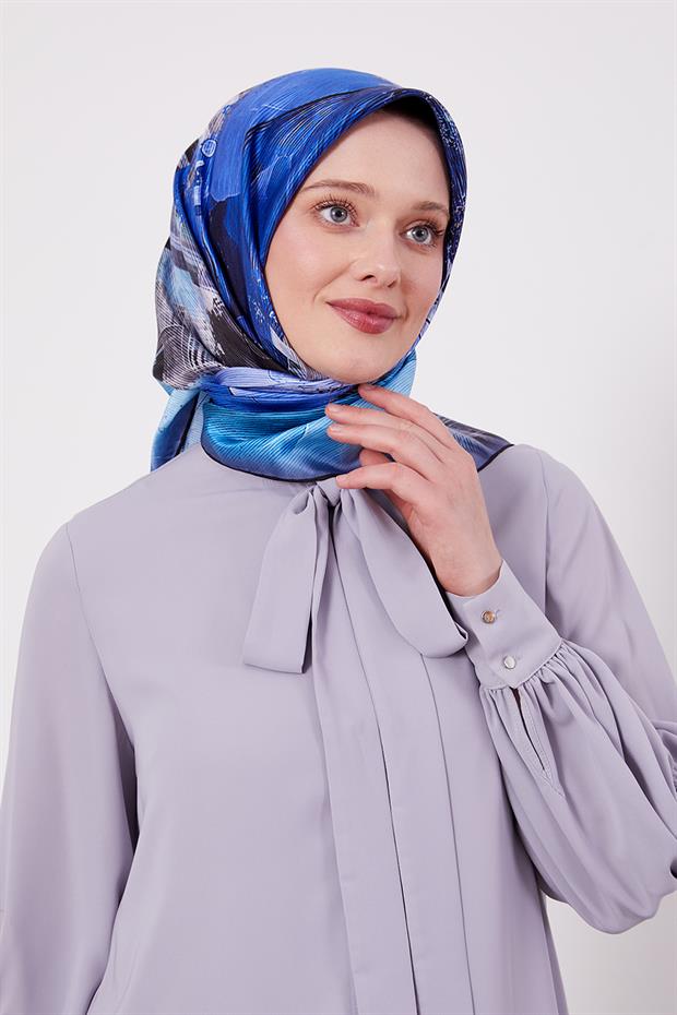 Mavi İnce Çizgi Desen Twill İpek Eşarp