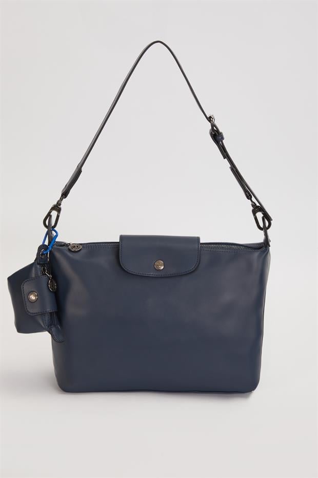 Mavi Üst Kapaklı Charm Detay Omuz Çantası