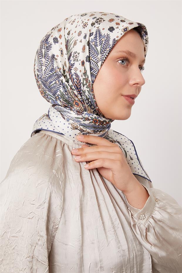 Mavi Yaprak  Desen Twill İpek Eşarp