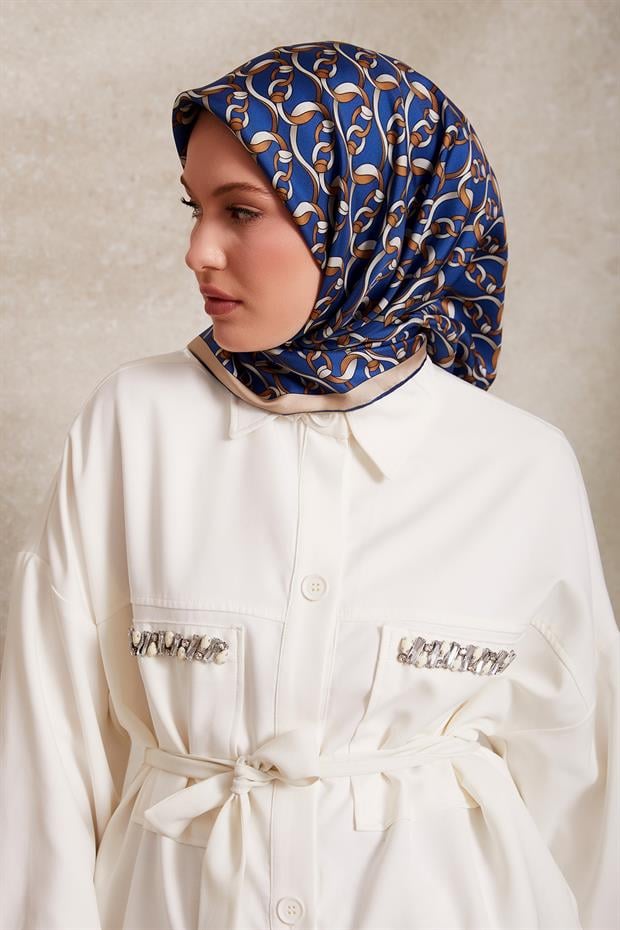 Mavi Zincirli Desenli Twill İpek Eşarp