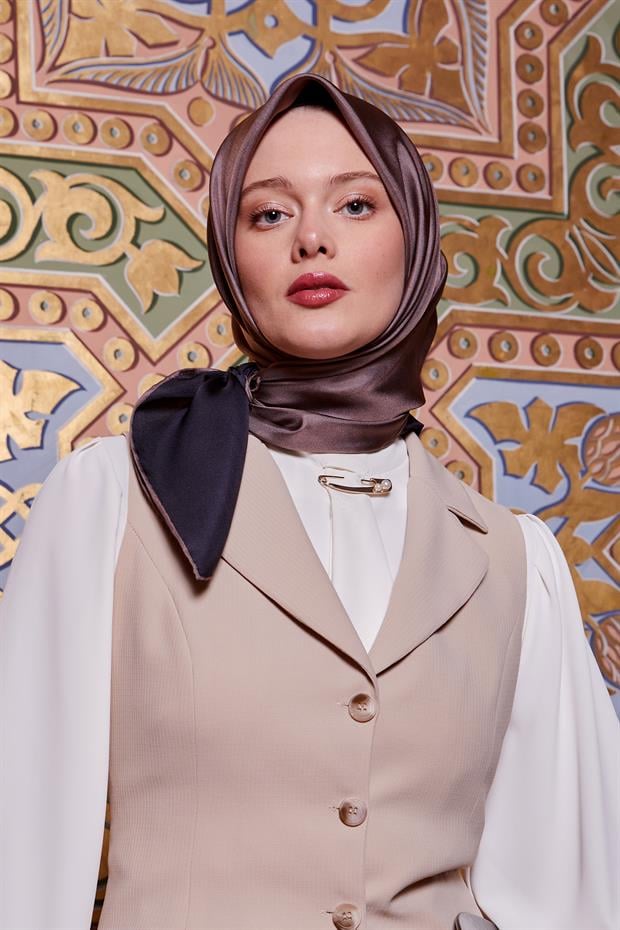 Menekşe Çift Taraflı Twill İpek Eşarp