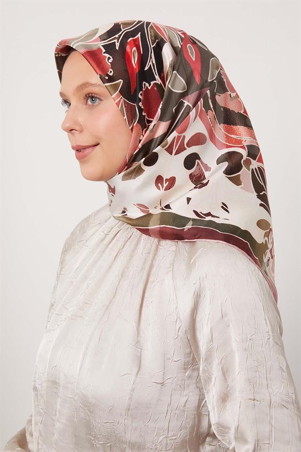 Menekşe Karışık Çiçek Desen Twill İpek Eşarp