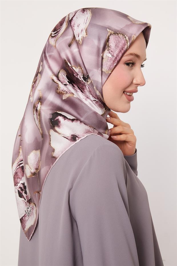 Menekşe Lotus Çiçek Twill İpek Eşarp