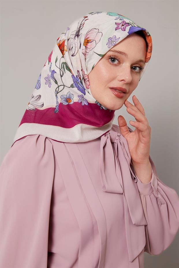 Menekşe Papatya Desen Pamuk Eşarp
