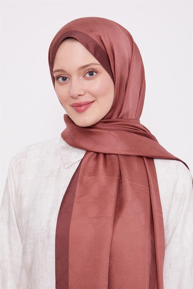 Menekşe Petek Desen Monogram İpek Şal