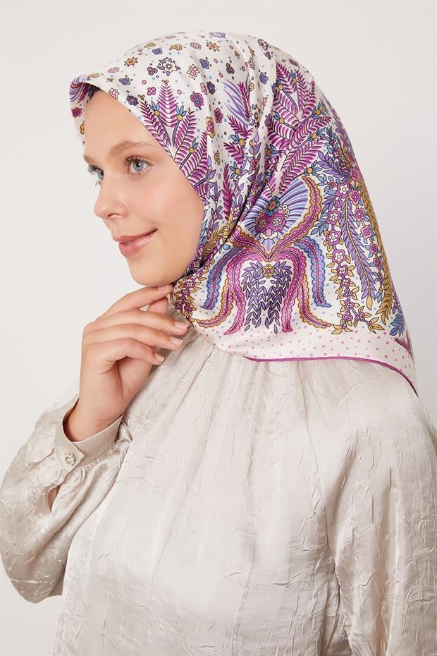 Menekşe Yaprak  Desen Twill İpek Eşarp