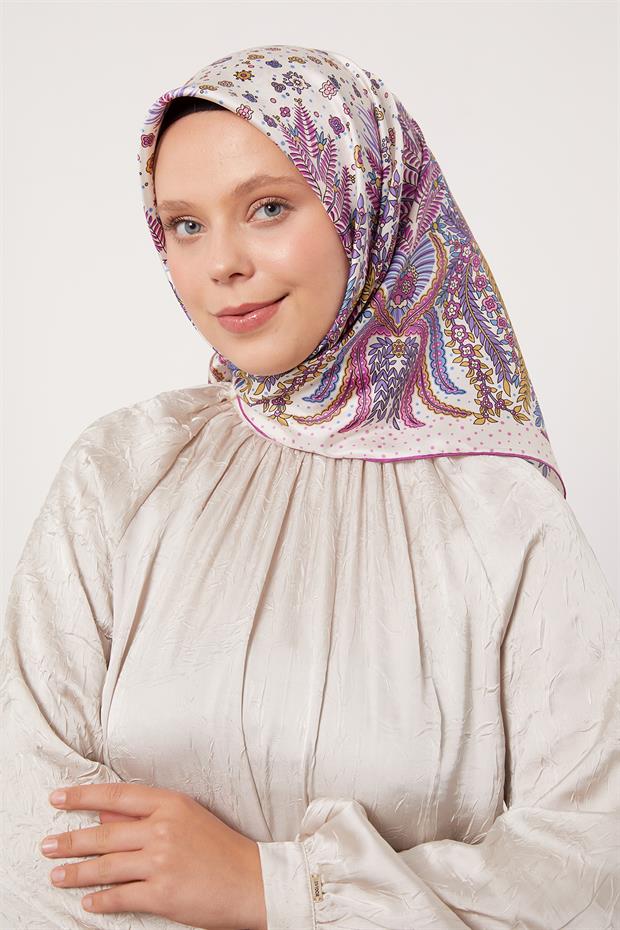 Menekşe Yaprak  Desen Twill İpek Eşarp