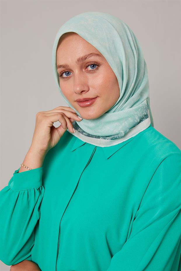 Mint Yeşili Batik Desen Pamuk Eşarp