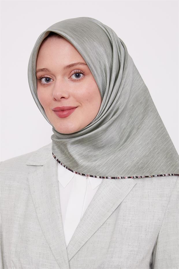 Mint Yeşili Çizgili Twill İpek Eşarp