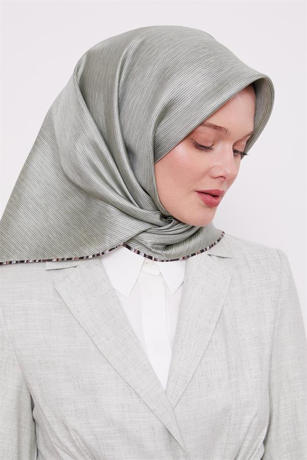 Mint Yeşili Çizgili Twill İpek Eşarp