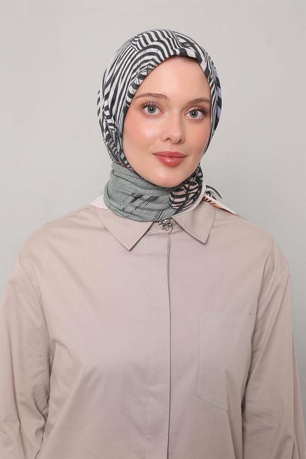 Mint Yeşili Hologram Desen Pamuk Eşarp