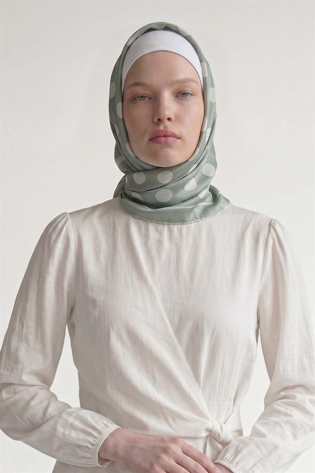Mint Yeşili Puantiyeli Twill İpek Eşarp