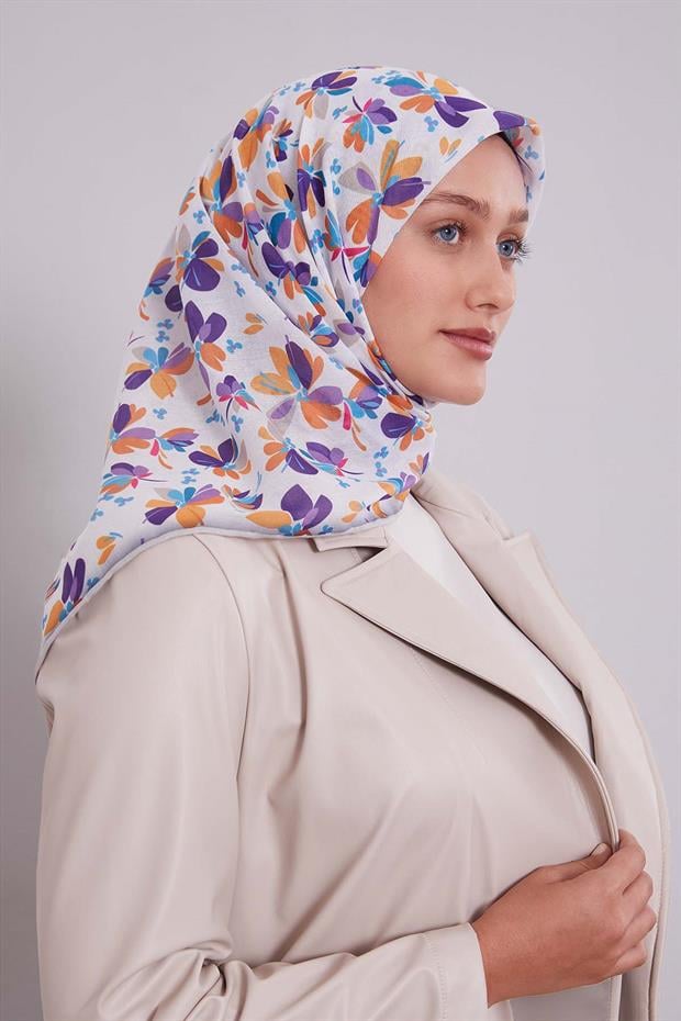 Mor Çiçek Desen Soft Eşarp