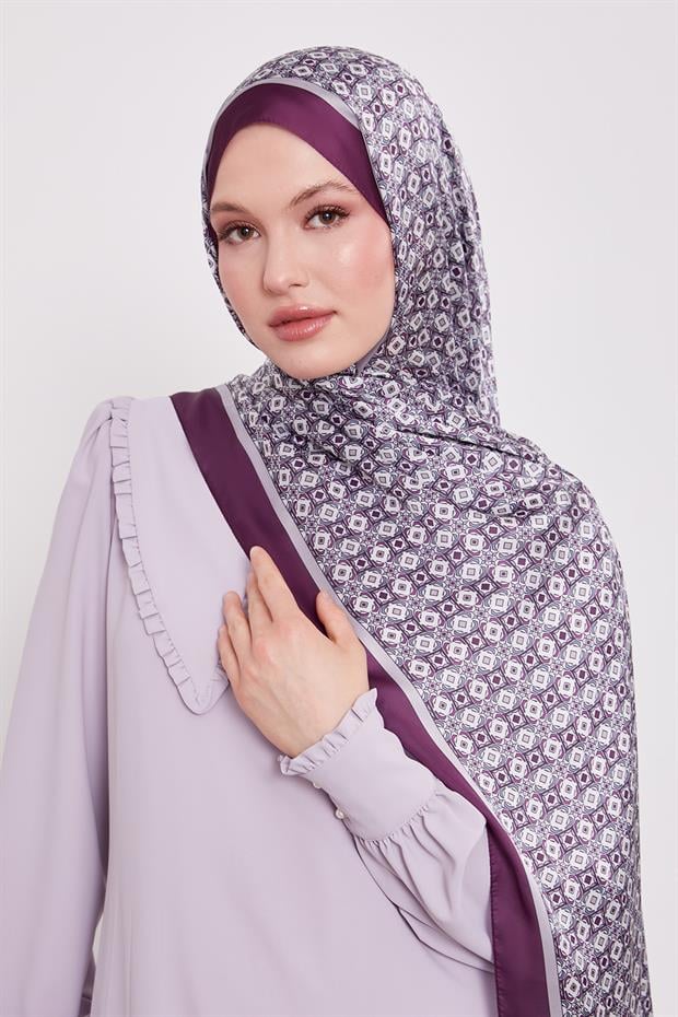 Mor Kare Desen Hint İpeği Şal