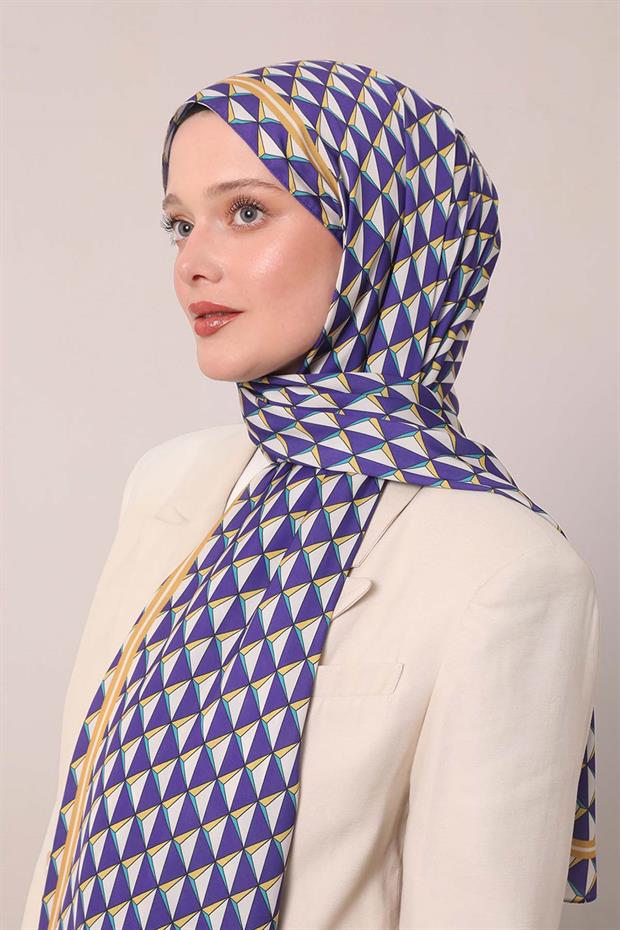 Mor Üçgen Desen Club Şal