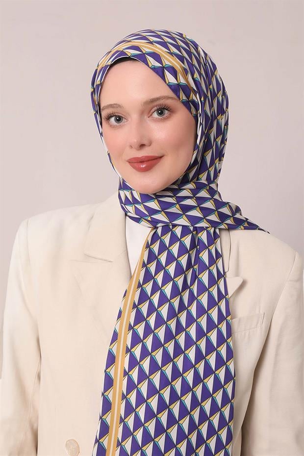 Mor Üçgen Desen Club Şal