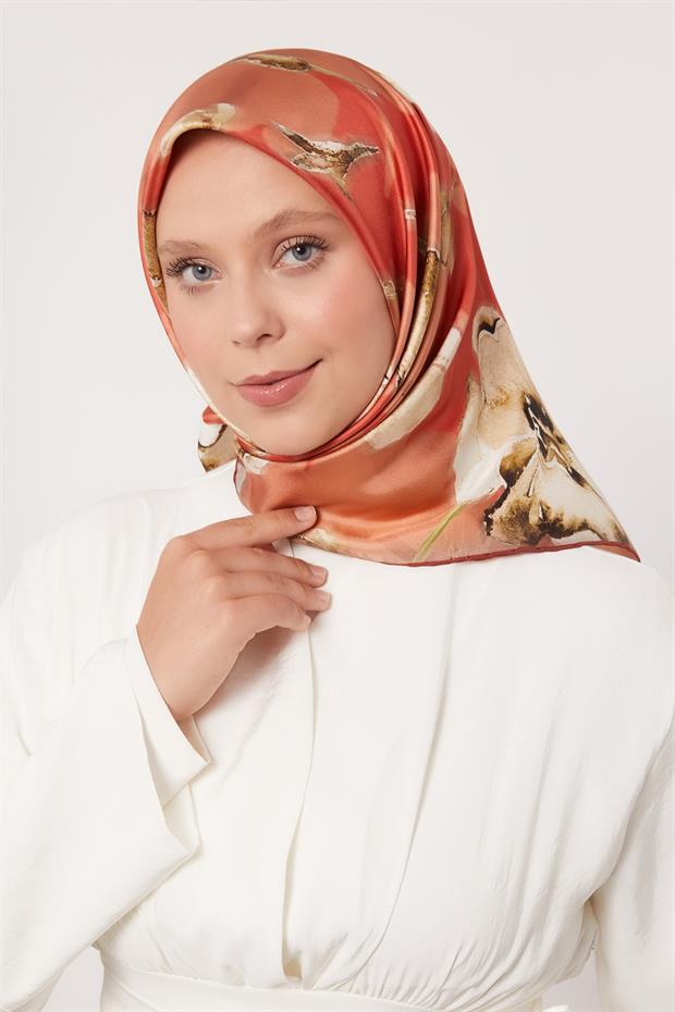 Nar Çiçeği Lotus Çiçek Twill İpek Eşarp