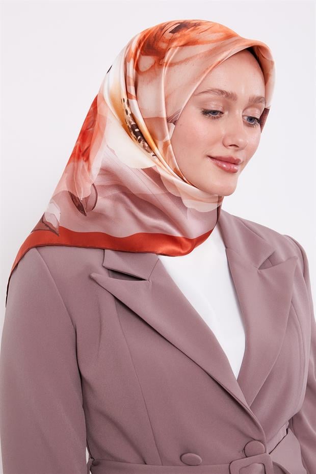 Nar Çiçeği Soft Çiçek Desen Sura İpek Eşarp